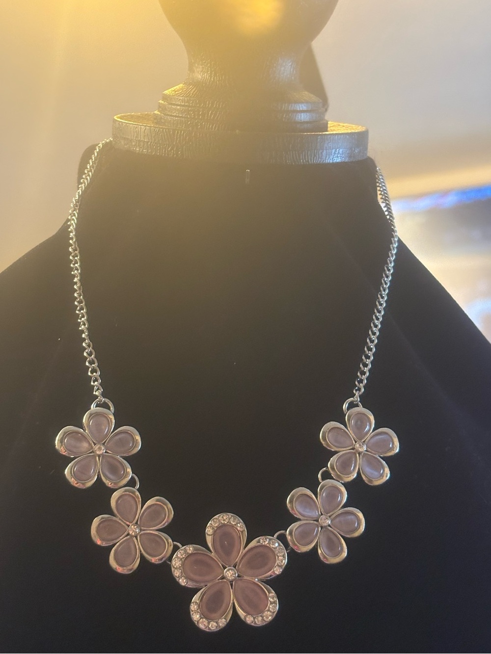Floral Pink Resin Flower Statement Necklace - Women Jewelry